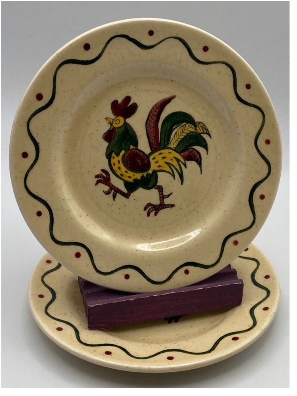 Metlox Manhattan Beach Poppytrail rooster bread Plates set of 2 - CA pottery
